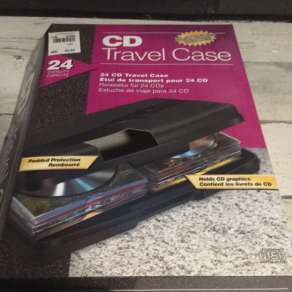 Alpha 24 CD travel case padded protection holds CD graphics New in original box